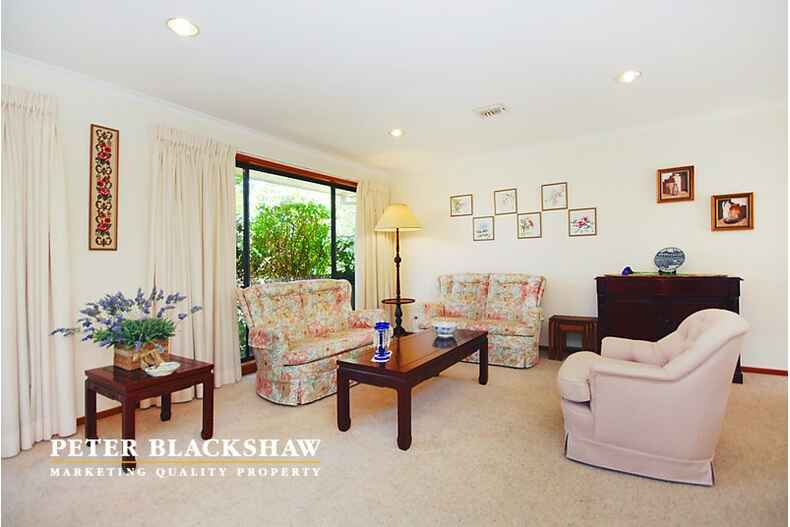 2/1 Lane-Poole Place Yarralumla 2/1 Lane-Poole Place Yarralumla