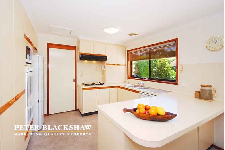 2/1 Lane-Poole Place Yarralumla 2/1 Lane-Poole Place Yarralumla