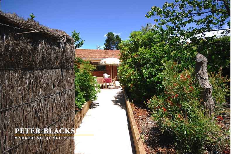 2/1 Lane-Poole Place Yarralumla 2/1 Lane-Poole Place Yarralumla