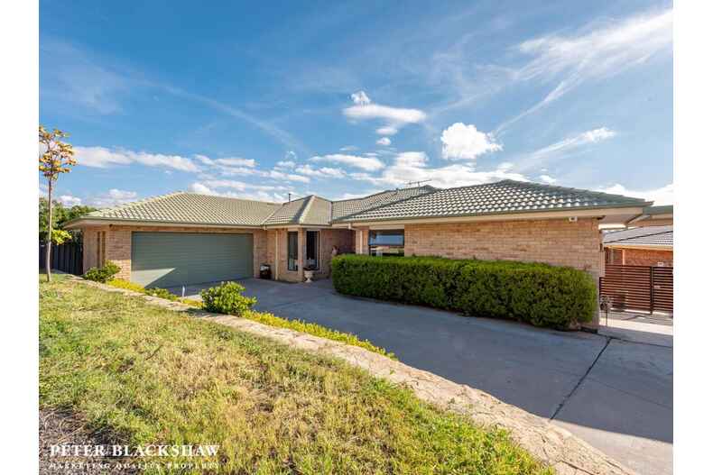 6 Crespin Place Banks