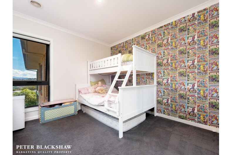 6 Crespin Place Banks