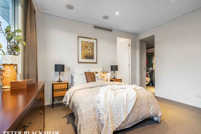 183/15 Coranderrk Street City