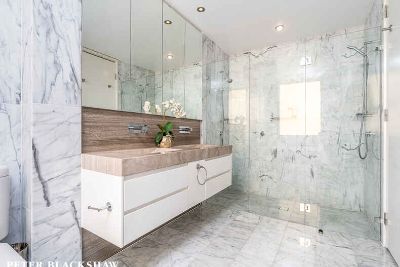 183/15 Coranderrk Street City