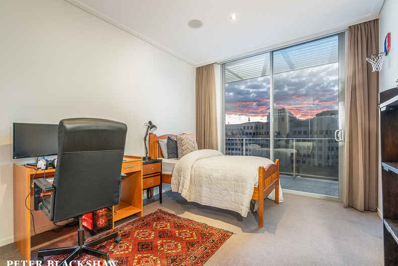 183/15 Coranderrk Street City