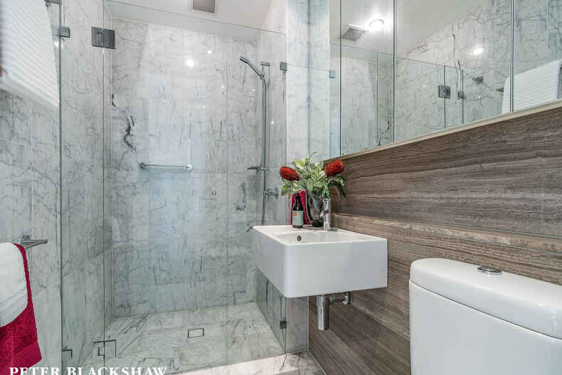 183/15 Coranderrk Street City