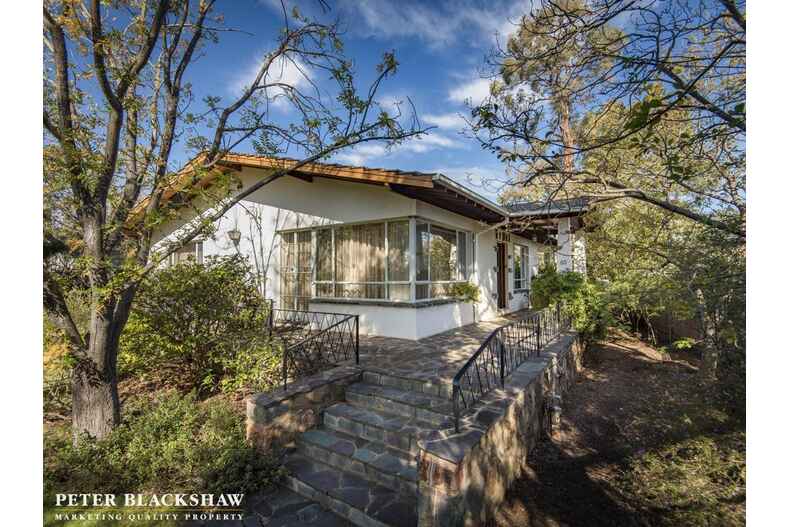 60 Captain Cook Crescent Griffith