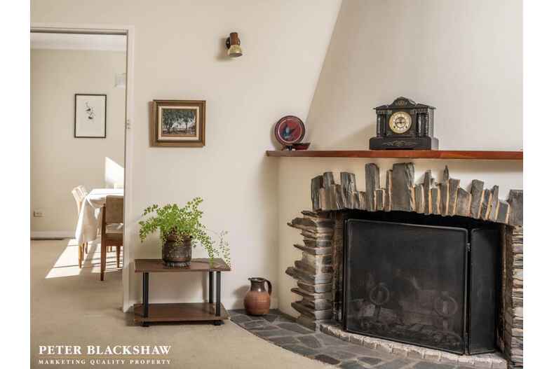 60 Captain Cook Crescent Griffith