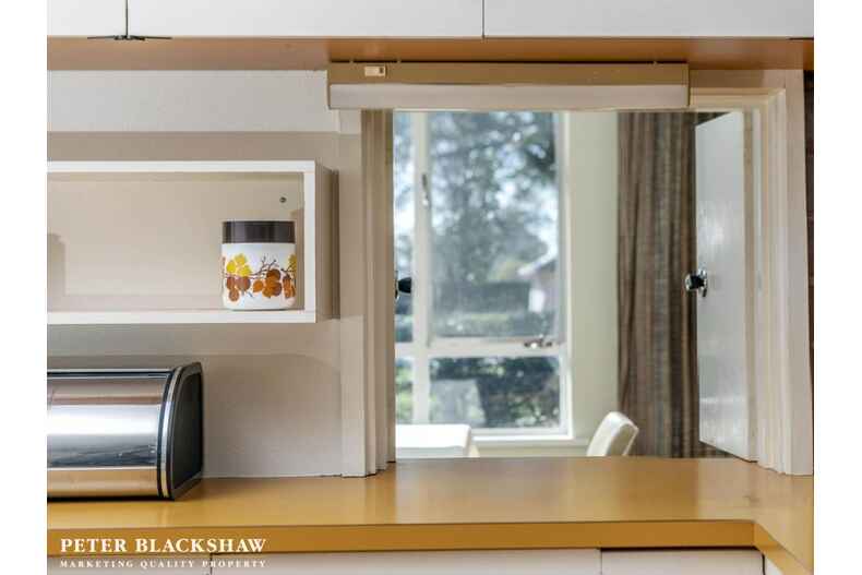 60 Captain Cook Crescent Griffith