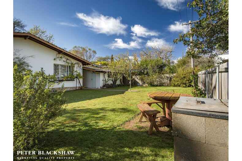 60 Captain Cook Crescent Griffith