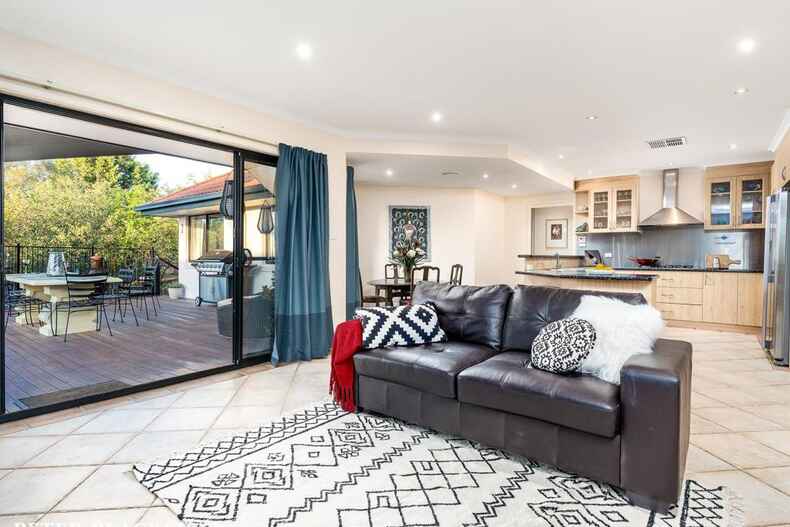 7 Hudson Place Jerrabomberra
