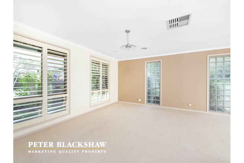 11 John Russell Circuit Conder