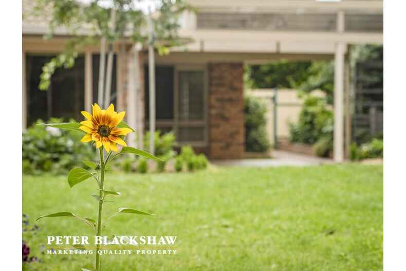 11 John Russell Circuit Conder