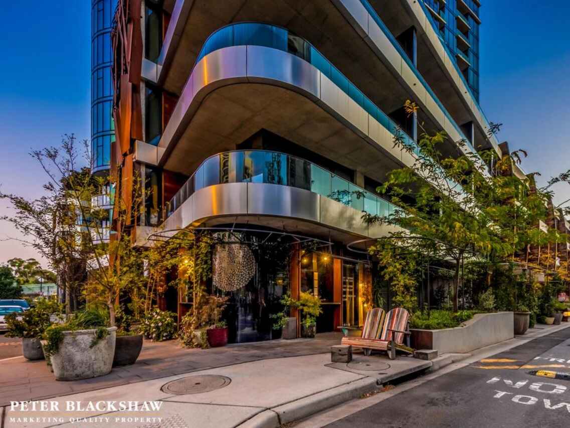 1403/19 Marcus Clarke Street City