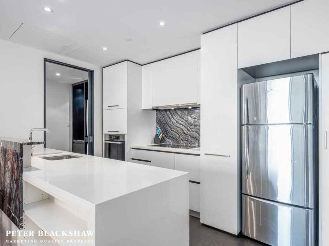 1403/19 Marcus Clarke Street City