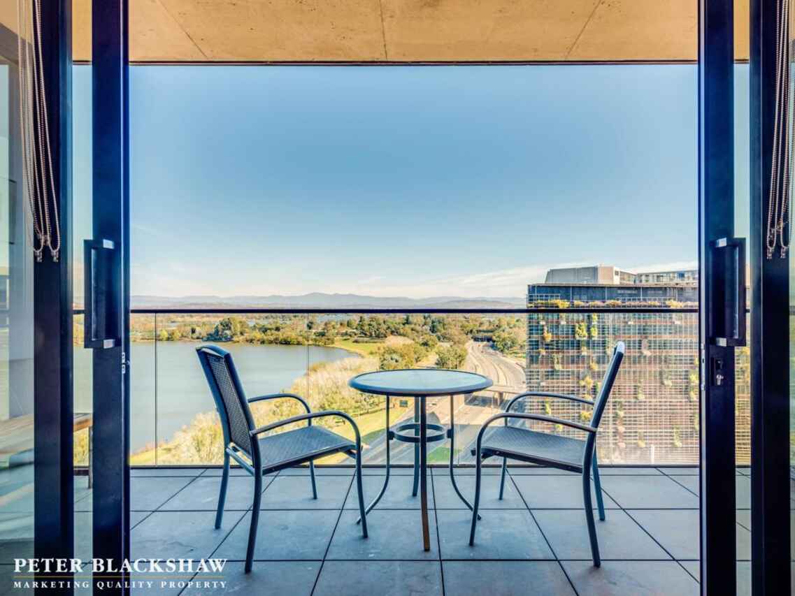 1403/19 Marcus Clarke Street City