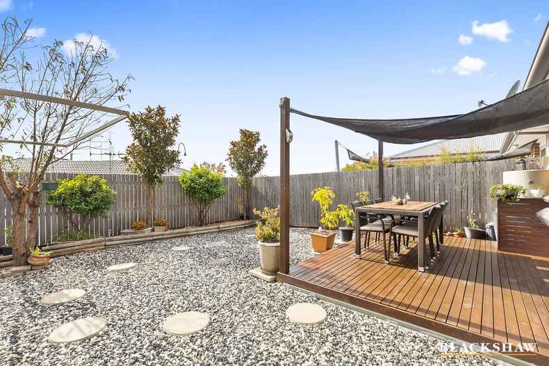 15 Ron Hoy Street Macgregor 15 Ron Hoy Street Macgregor