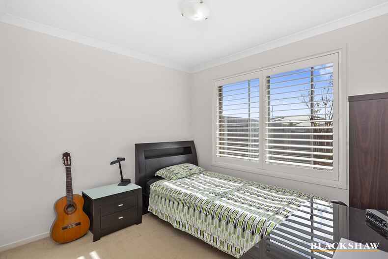 15 Ron Hoy Street Macgregor 15 Ron Hoy Street Macgregor