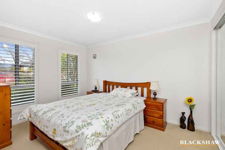 15 Ron Hoy Street Macgregor 15 Ron Hoy Street Macgregor