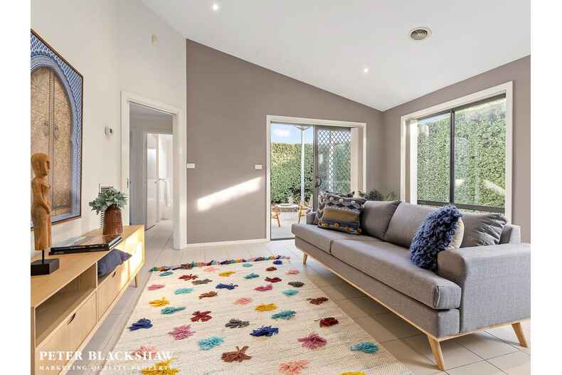 8 Cape York Street Harrison 8 Cape York Street Harrison