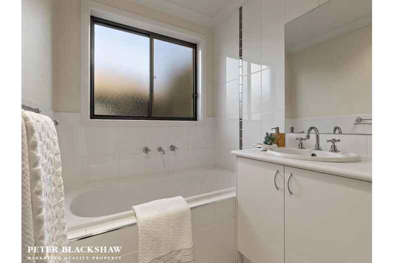 8 Cape York Street Harrison 8 Cape York Street Harrison