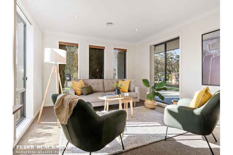 8 Cape York Street Harrison 8 Cape York Street Harrison