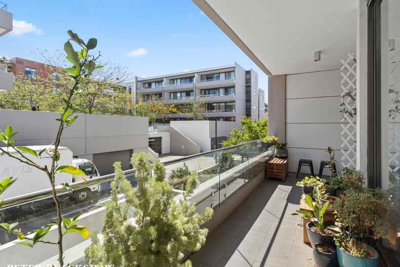 13/19 Leichhardt Street Kingston
