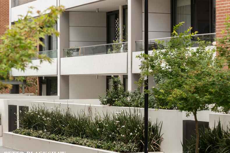 13/19 Leichhardt Street Kingston