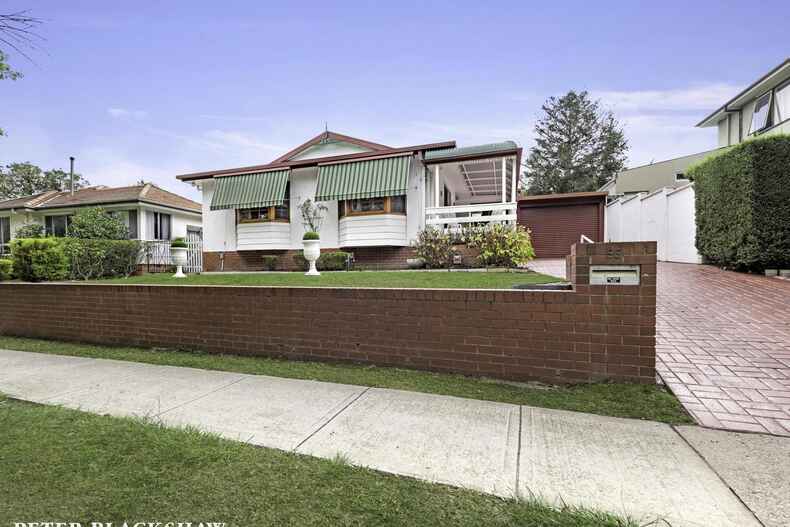 55 Schlich Street Yarralumla