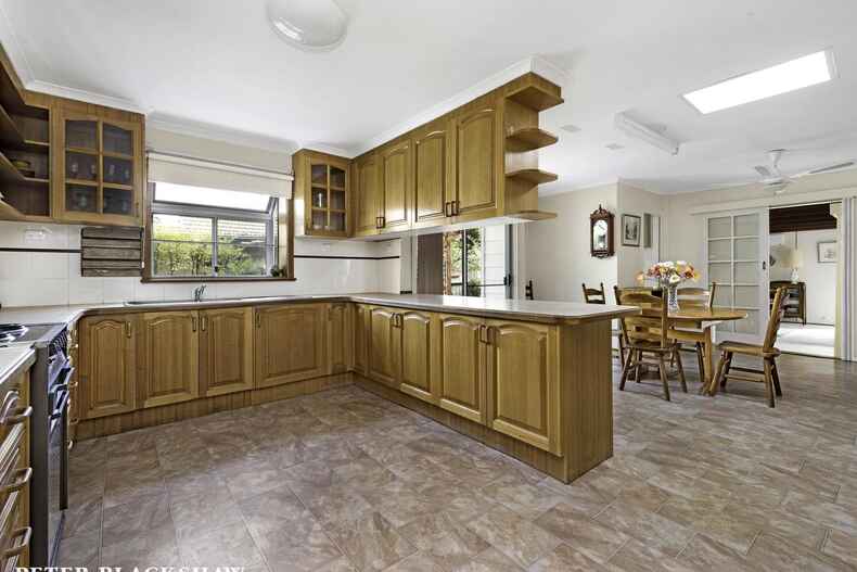 55 Schlich Street Yarralumla 55 Schlich Street Yarralumla