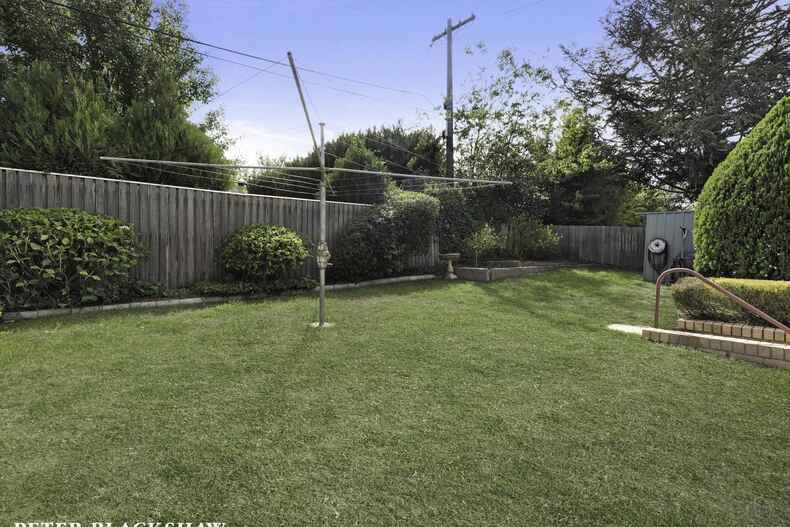 55 Schlich Street Yarralumla 55 Schlich Street Yarralumla