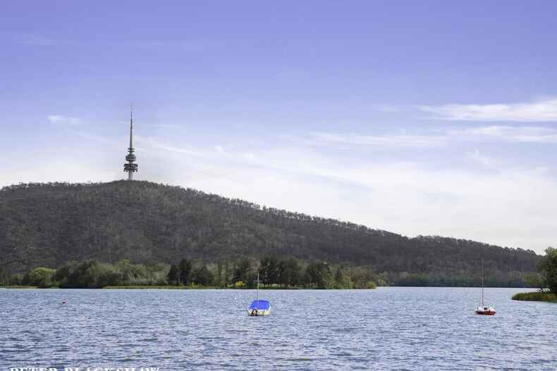 55 Schlich Street Yarralumla 55 Schlich Street Yarralumla