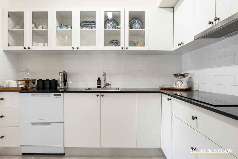 17/3 Allambee Street Reid