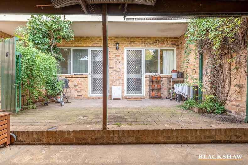 17/3 Allambee Street Reid