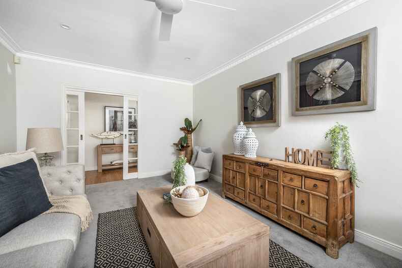 5 Hodgkinson Street Griffith 5 Hodgkinson Street Griffith