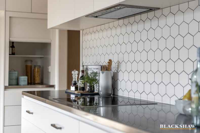 5 Hodgkinson Street Griffith 5 Hodgkinson Street Griffith