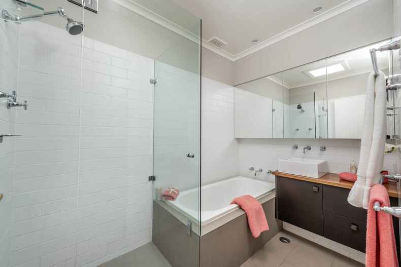 5 Hodgkinson Street Griffith 5 Hodgkinson Street Griffith