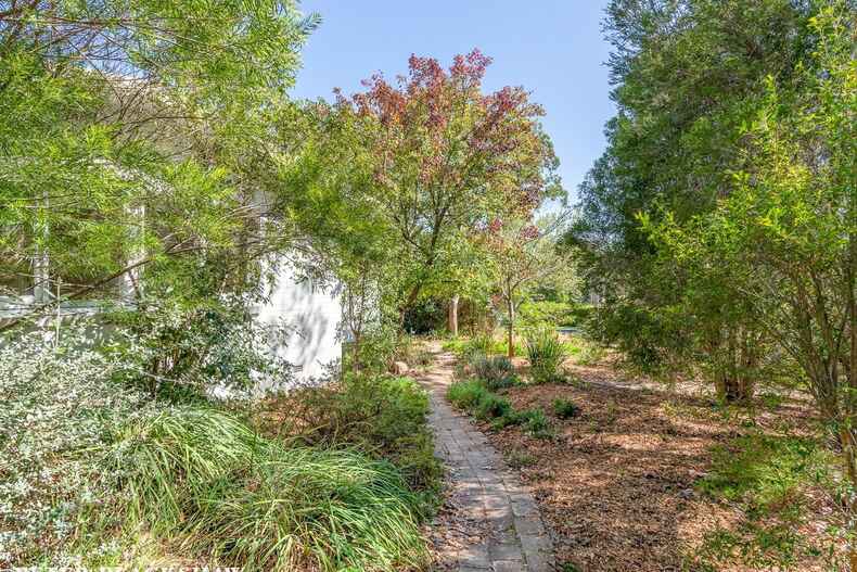 1 Bungey Street Campbell 1 Bungey Street Campbell