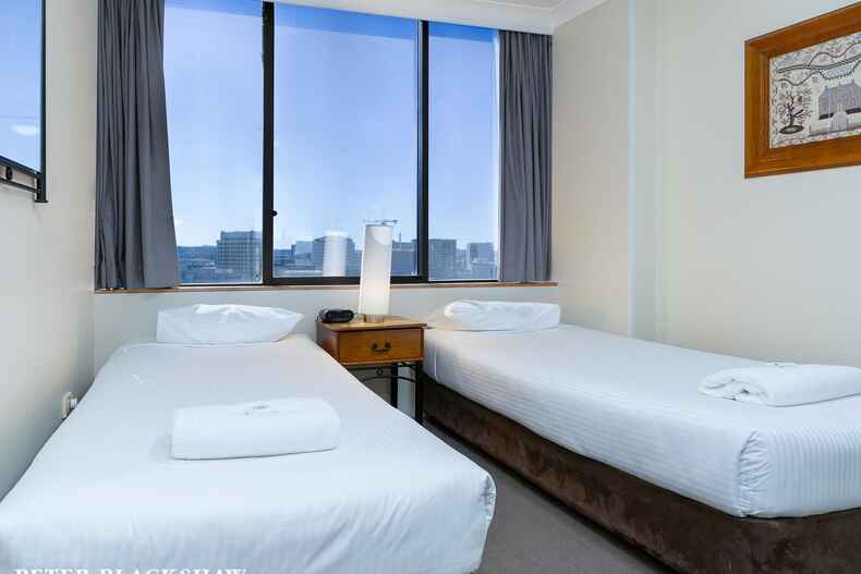 1606/2 Marcus Clarke Street City