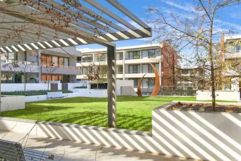 47/20 Eyre Street Kingston