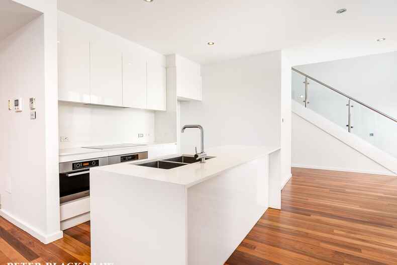 13/43 Hampton Circuit Yarralumla