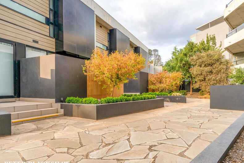 13/43 Hampton Circuit Yarralumla