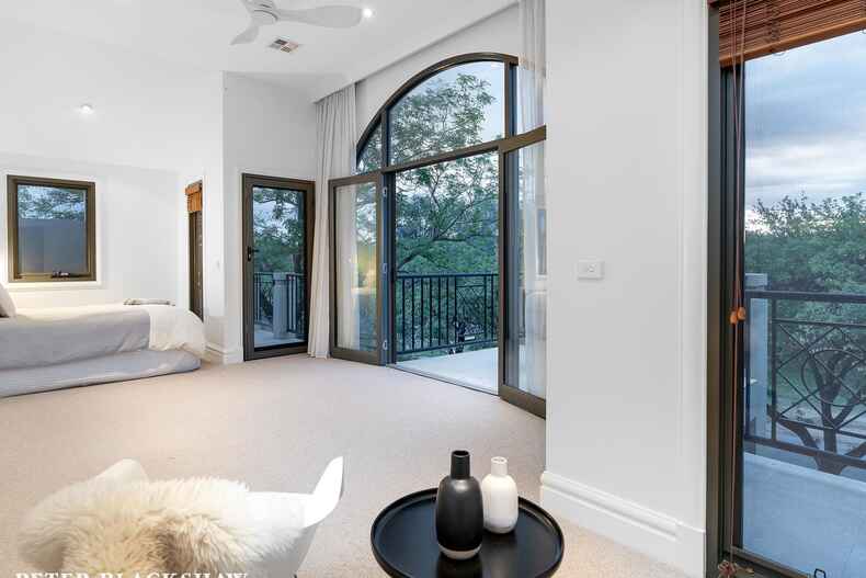 4 Maiden Street Yarralumla