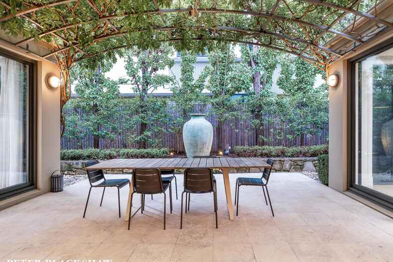 4 Maiden Street Yarralumla