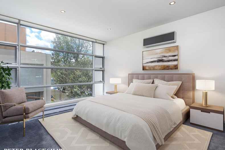 4/49 Hampton Circuit Yarralumla