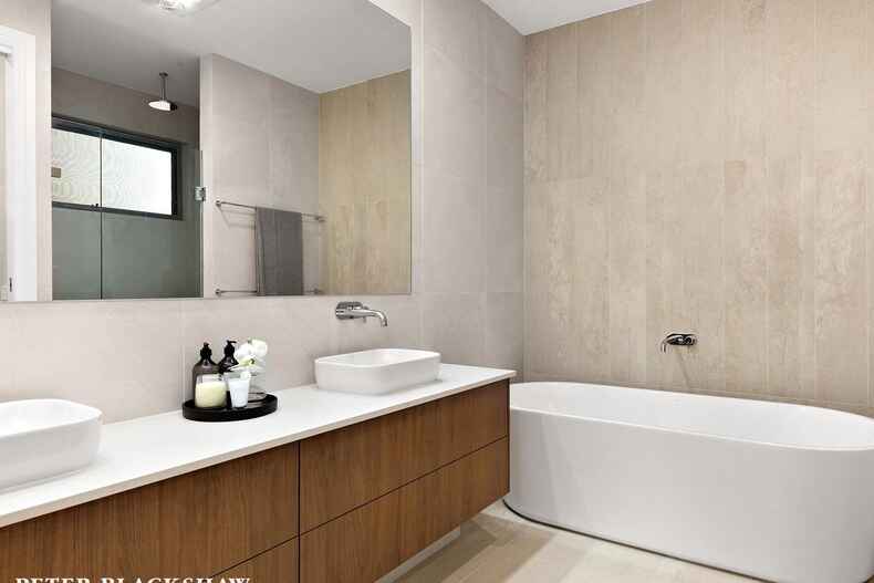 1/258 La Perouse Street Red Hill