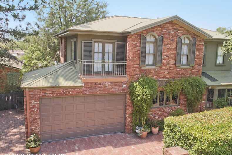 34 Banks Street Yarralumla