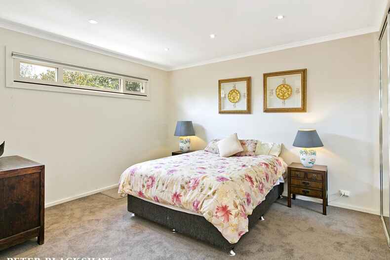 34 Banks Street Yarralumla