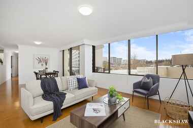 502/2 Marcus Clarke Street City