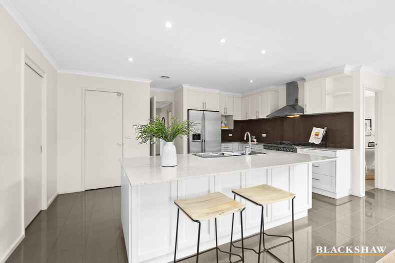 10 Gleadow Street Evatt