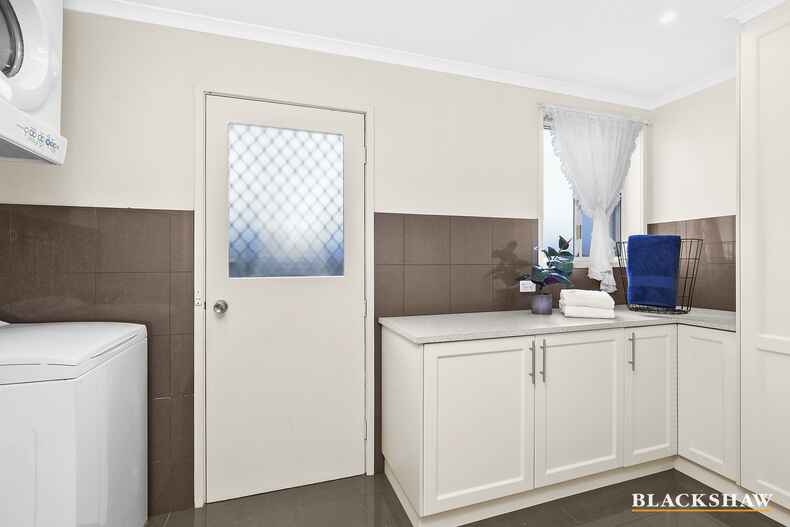 10 Gleadow Street Evatt